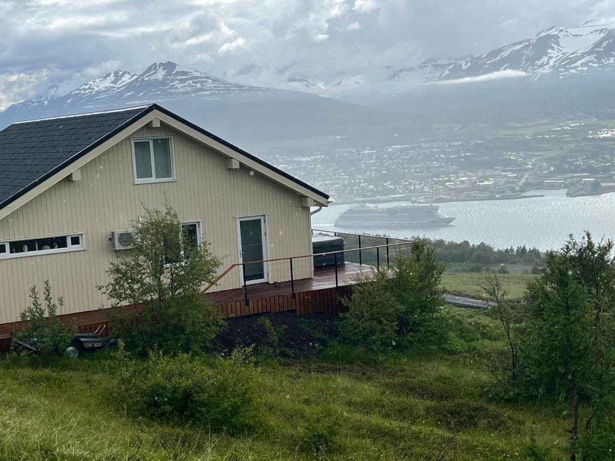 Akureyri - Cabin With An Amazing View 빌라 외부 사진